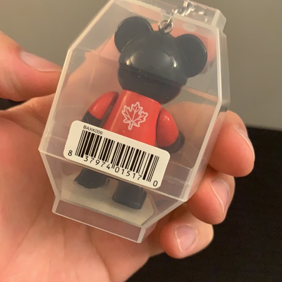 BRAND NEW key Chain - Picture 2 of 2